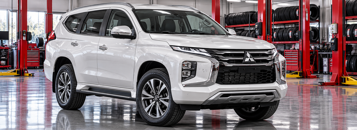 Mitsubishi Montero Sport III TD / TD Plus 2.4 2025-2026 en un taller de llantas