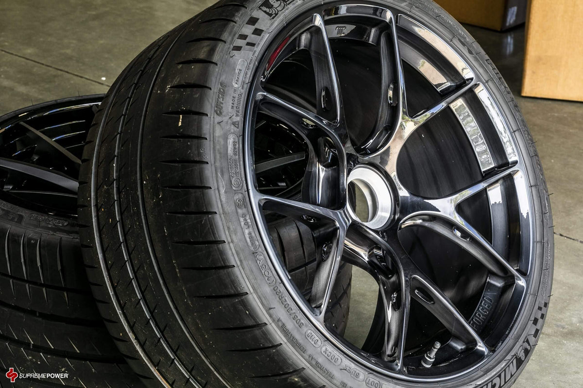 MICHELIN® PILOT SPORT 2 - 265/35ZR19 94Y
