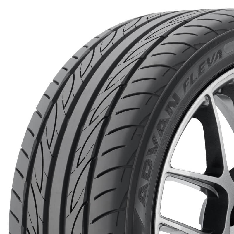 YOKOHAMA® ADVAN FLEVA V701 - 215/55R16 93W