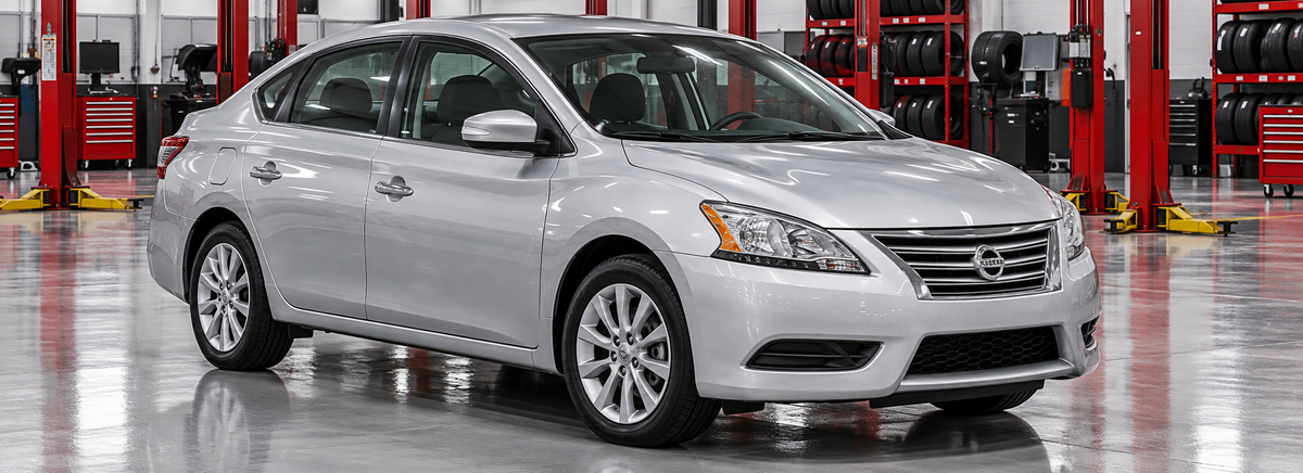 Nissan Sentra B17 1.8L 2014 en un taller de llantas