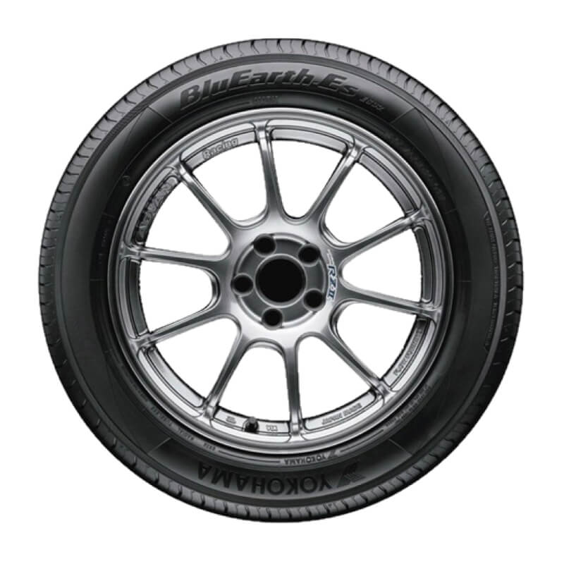 YOKOHAMA® BLUEARTH ES32 - 215/45R17 91V