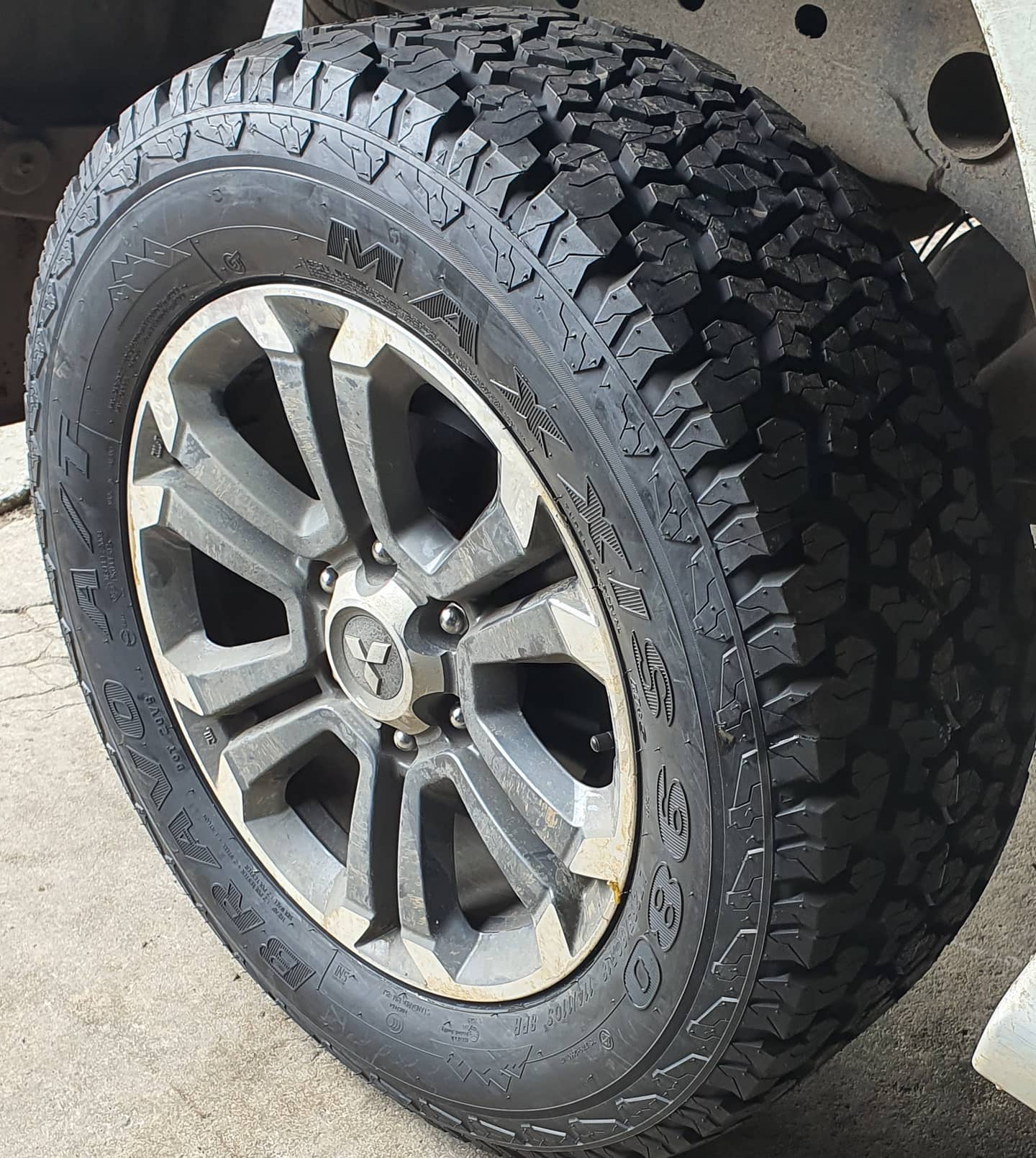 MAXXIS® BRAVO AT980 - LT 30X9.50R15 104S 6PR OWL