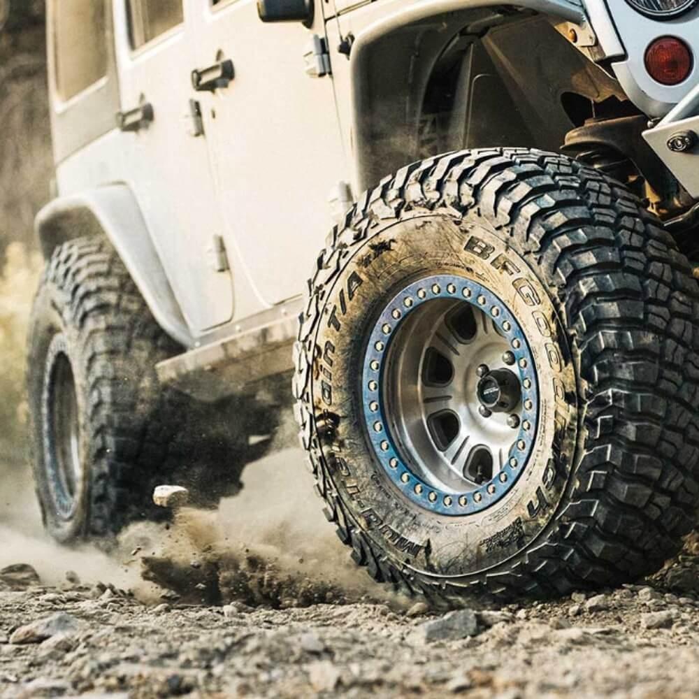 BF GOODRICH® MUD TERRAIN T/A KM3 - LT 235/70R16 100Q