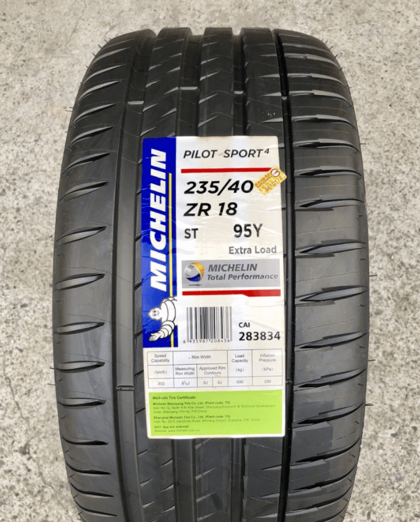 MICHELIN® PILOT SPORT 4 - 235/40ZR18 95Y XL